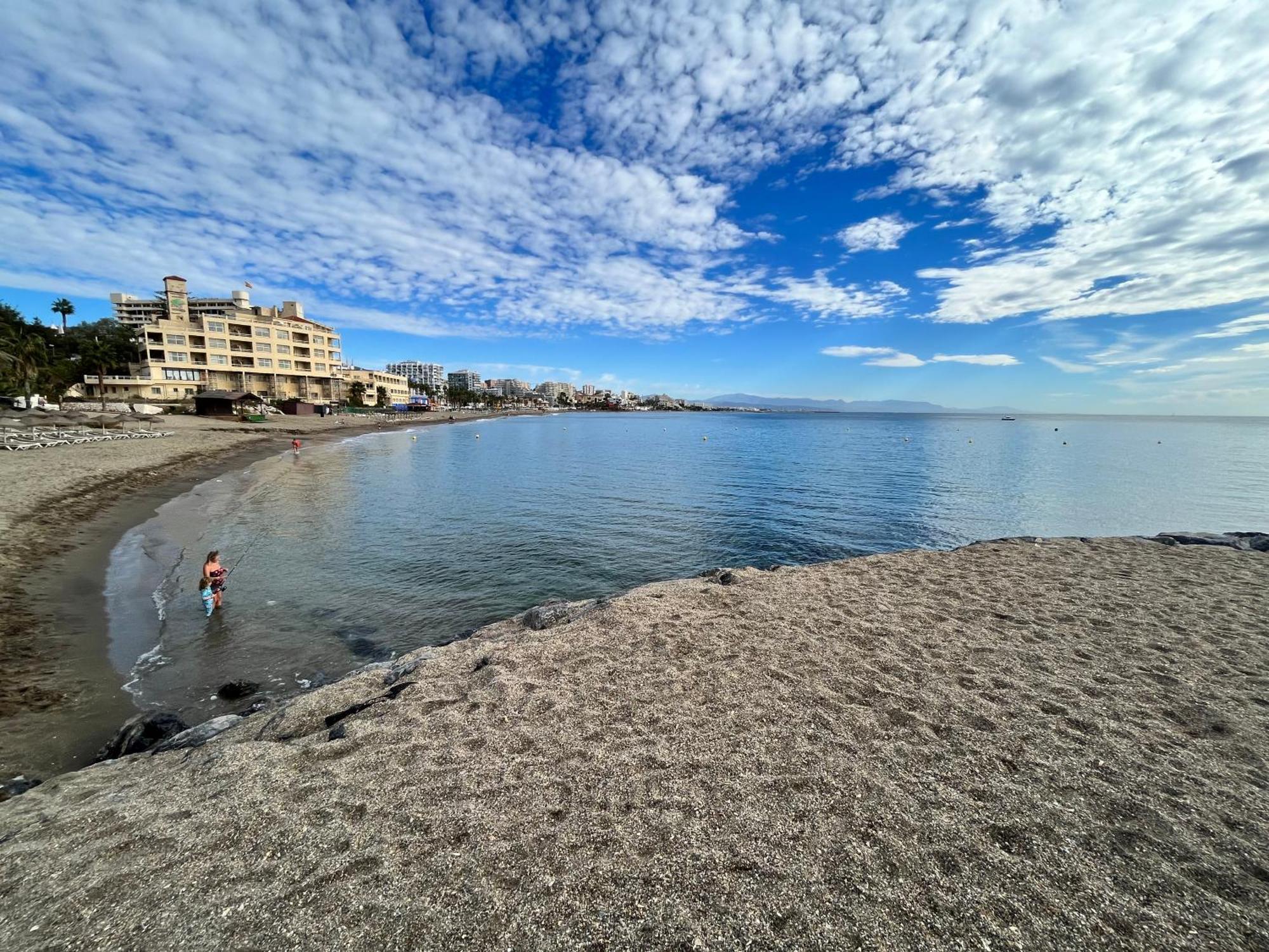 Mrv Apartamento Al Lado De La Playa Con Parking Benalmádena Eksteriør bilde